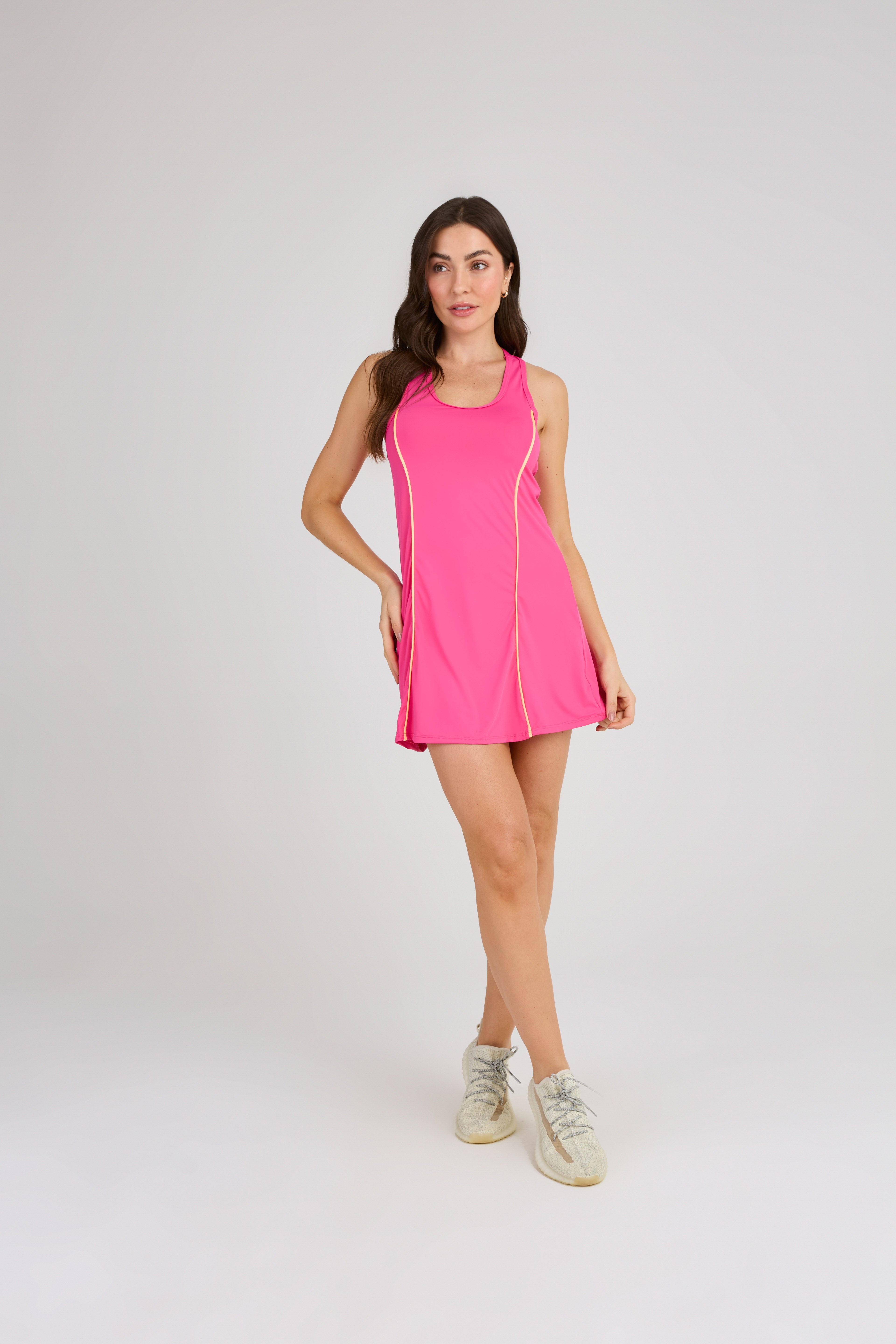 Vestido com Short Fitness e Beach